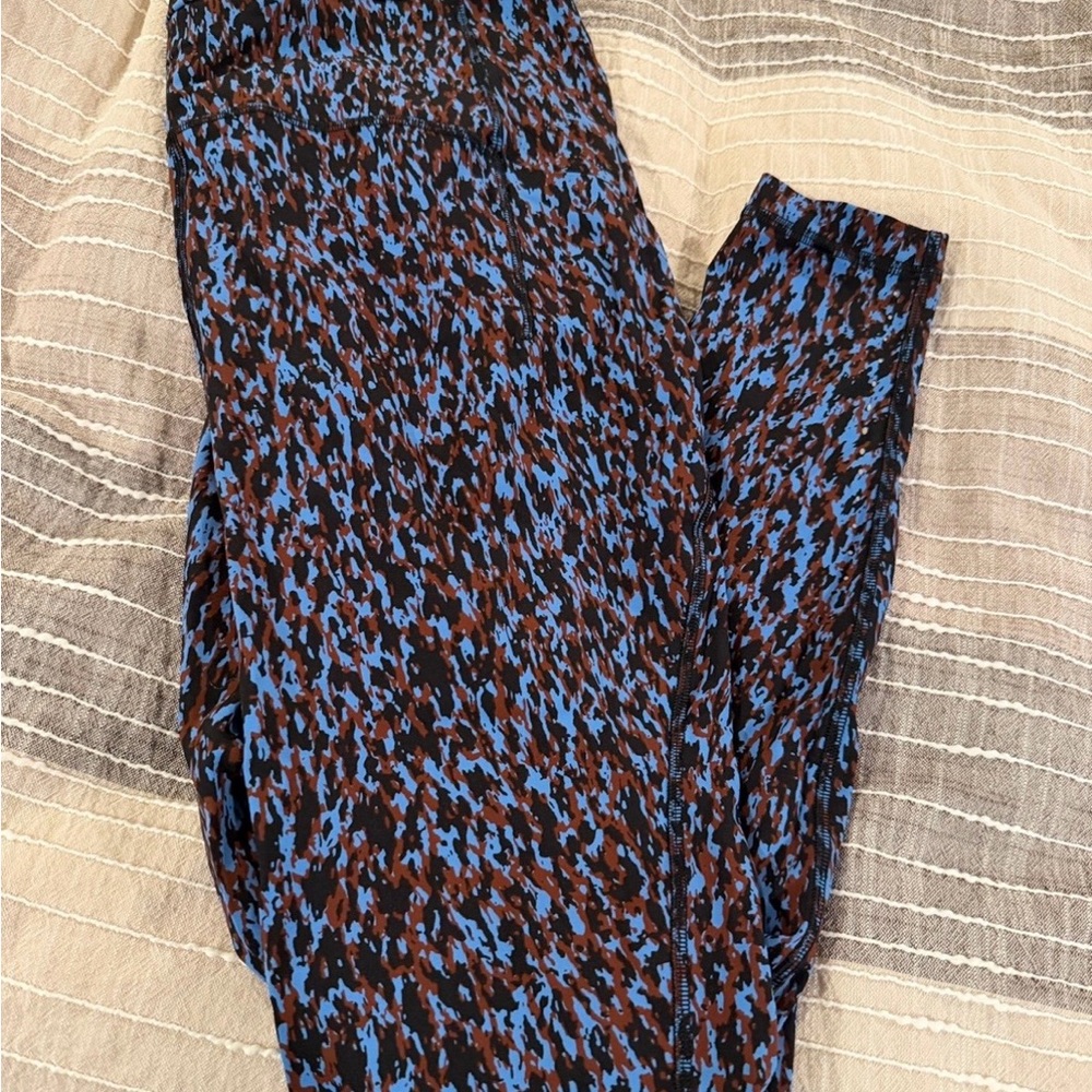 lululemon athletica Black, Blue & Brown Abstract Print Leggings
